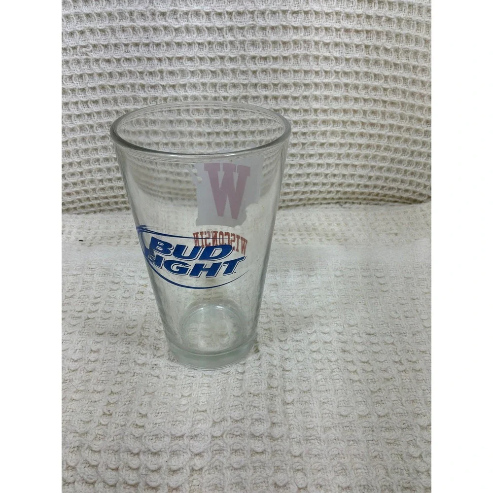 Gameday Wisconsin Badgers Bud Light Pint Glass‎ 16oz Clear
